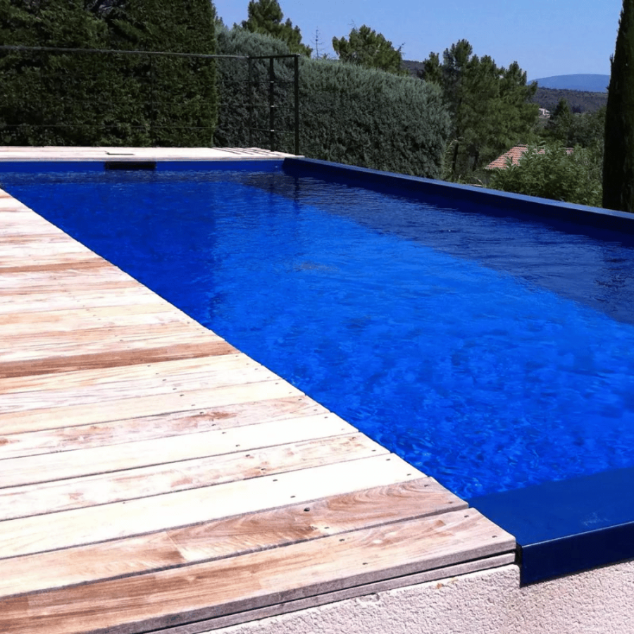 piscine avec liner armé sopremapool premium couleur bleu foncé
