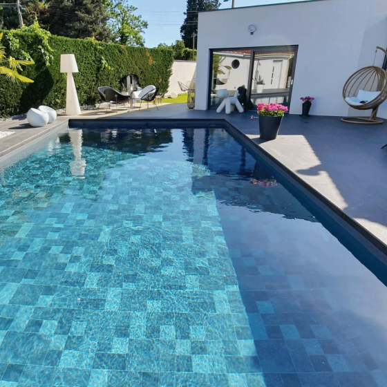 piscine avec liner armé sopremapool design couleur Pierre de Bali