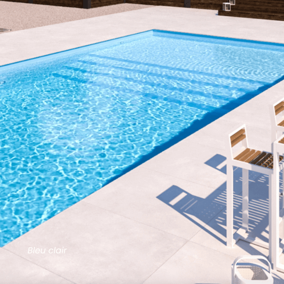 photo de synthèse d'une piscine avec liner bleu clair