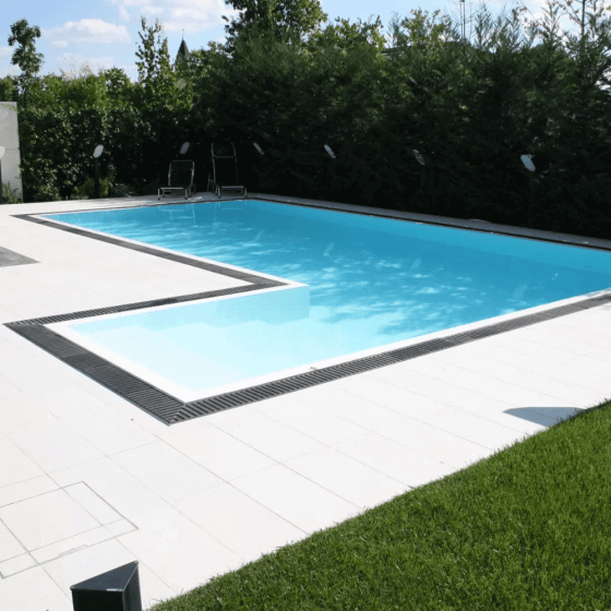 piscine avec liner armé sopremapool one couleur blanc