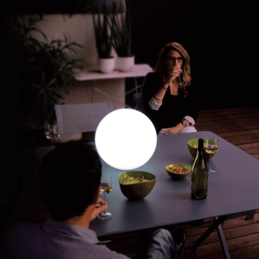 Sphère lumineuse balloon pour la mise en valeur de votre piscine