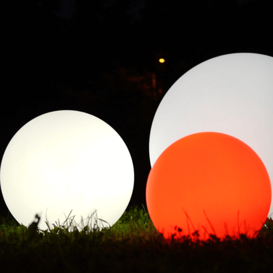 Sphère lumineuse balloon pour la mise en valeur de votre piscine