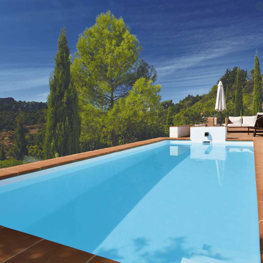 photo d'une piscine avec Pvc armé ALKORPLAN XTREME 150/100 couleur ice