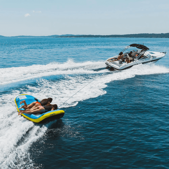 photo d'une Bouée tractée par un bateau BEAGLE 3 Places COASTO