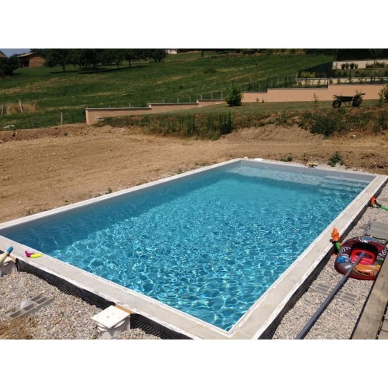 Kit bloc polystyrène FACILOBLOC à bancher pour piscine béton semi enterrée
