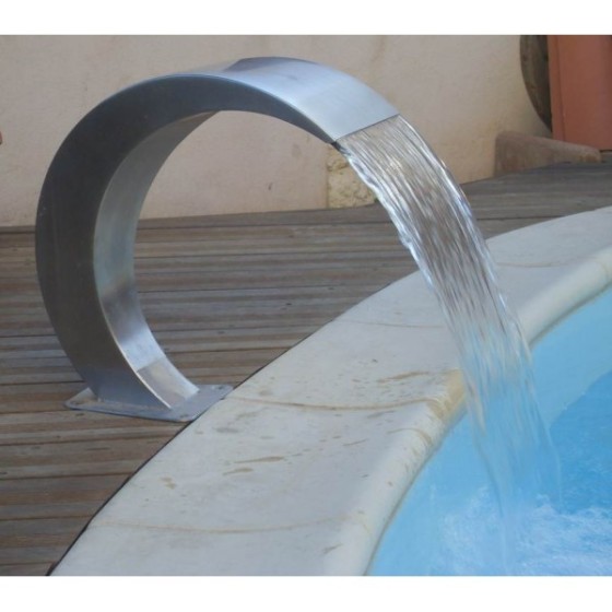 Cascade inox design pour piscine