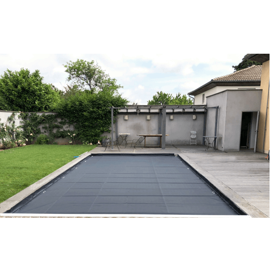 Ecran de protection de volet sur mesures de piscine Gris Clair pour l'hiver PROTECT ONE