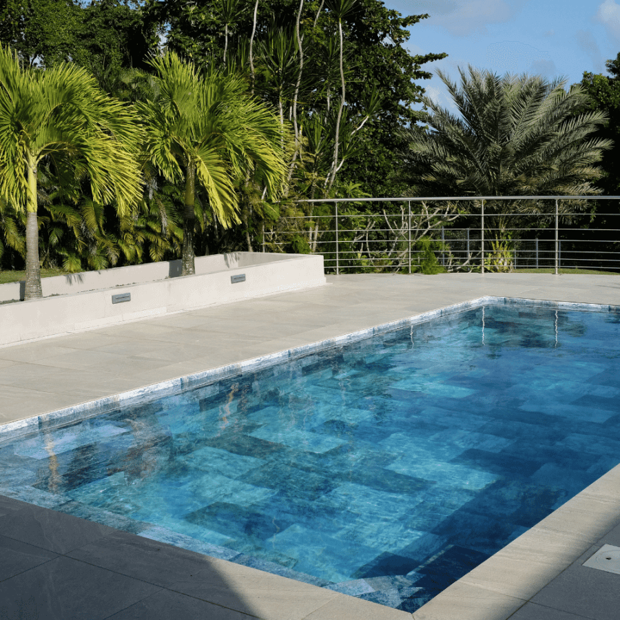 PVC armé 150/100 SOPREMAPOOL DESIGN antidérapant pour piscine