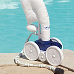 Robot piscine avec surpresseur