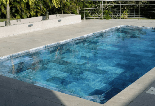 pvc-arme-sopremapool-sensitive-mineral-saphir-piscine
